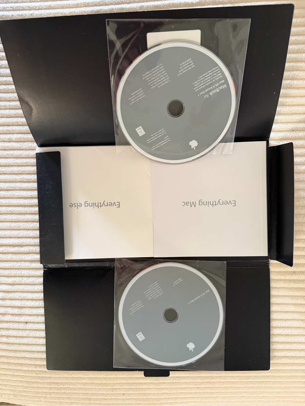 Apple MacBook Air Mac OS X Install Discs 1 & 2 w/ Manuals Original Set
